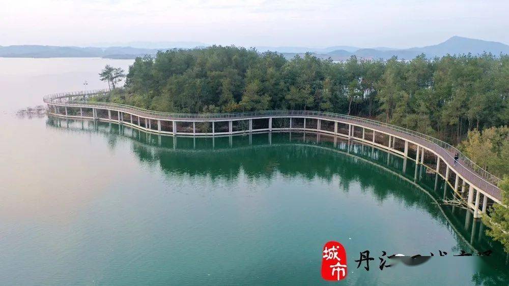 170米高水位的丹江口如意岛,有在水上行走的感觉!_家乡_视频_全屏