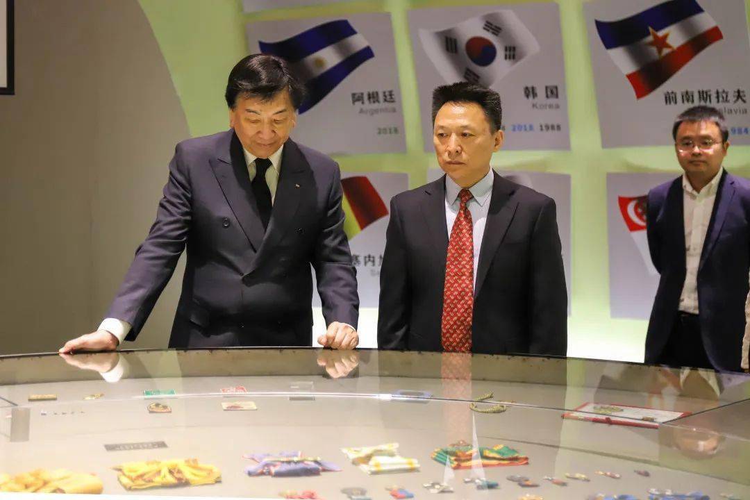 体育局副局长石强桢一行到我馆考察调研学习_萨马兰奇_经国先生_中国