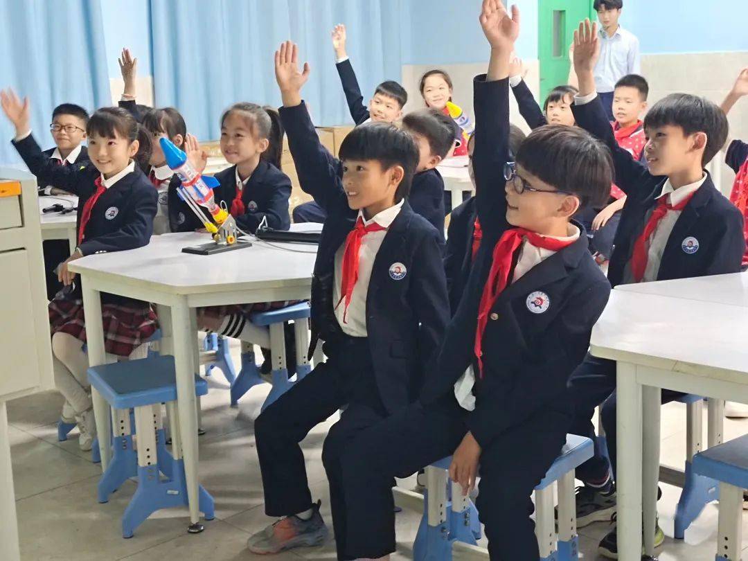 寻找科学少年之旅 奔赴华夏之约《新闻大求真》栏目官方打造《求真
