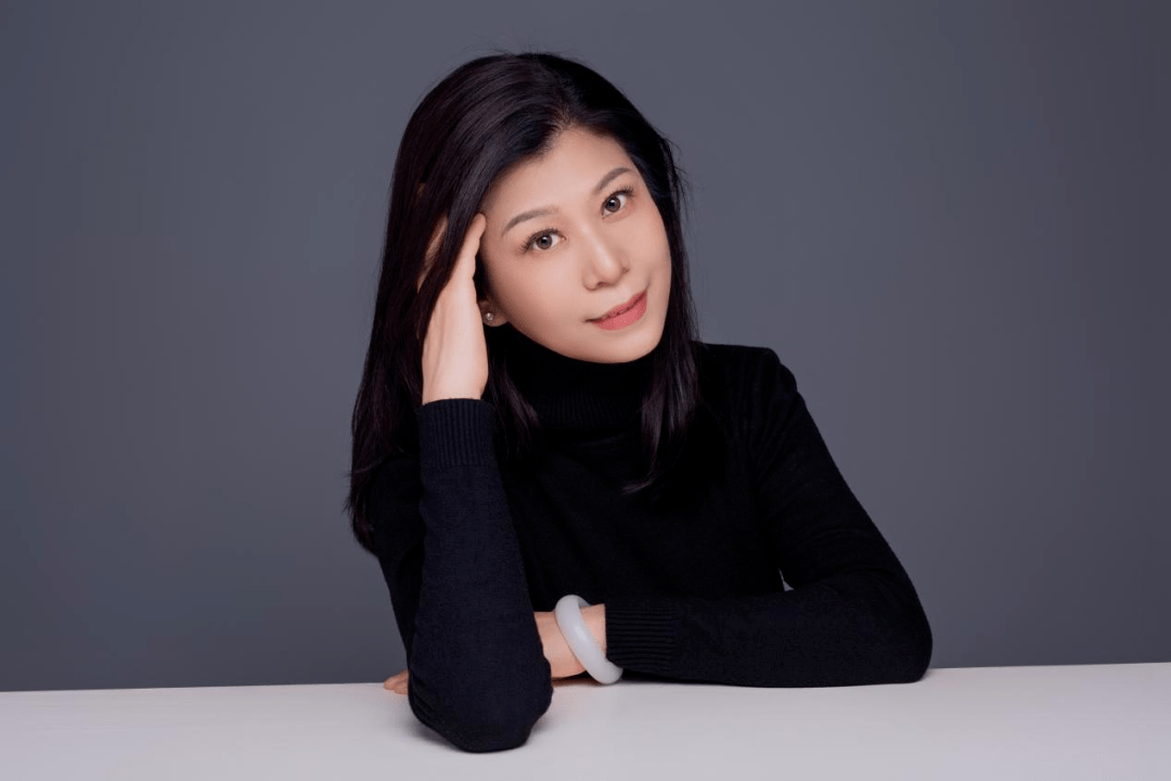 电视艺术学院 许晓娟听听他们给小浪花的寄语吧!