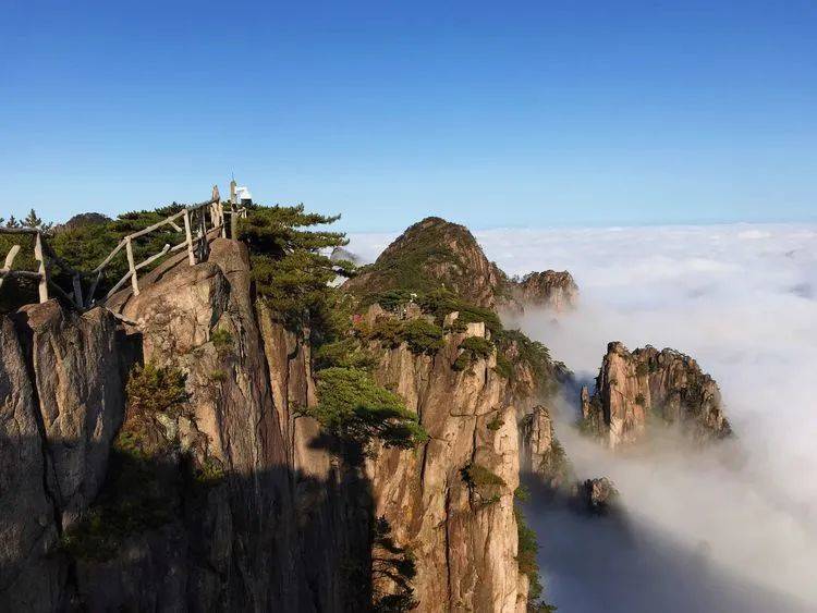 游览精华景区:天上玉屏