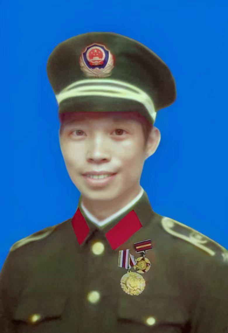 万家灯火,山河无恙便是对英烈最好的告慰谢谢你们的守护我们不会忘记!