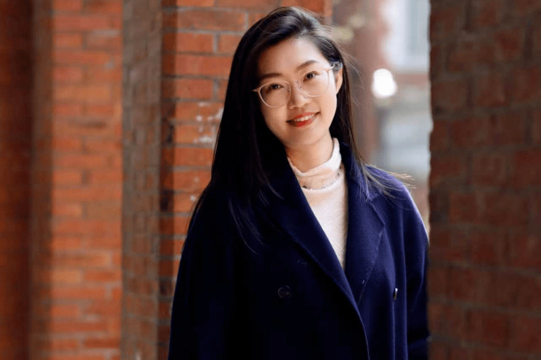 李娇沪江学院青年教师,中央美术学院油画硕士.