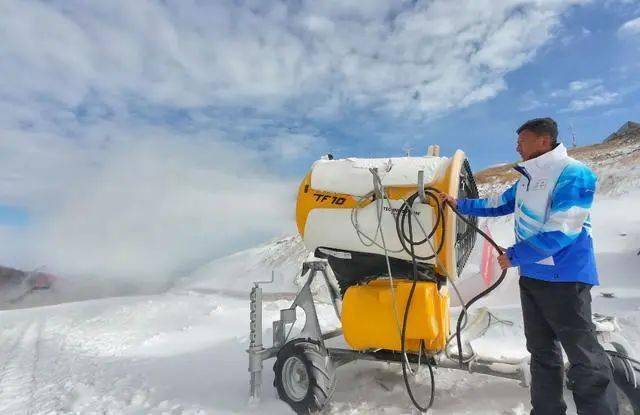 今年雪季7条冬奥赛道将全面开放——_高山滑雪_训练_比赛