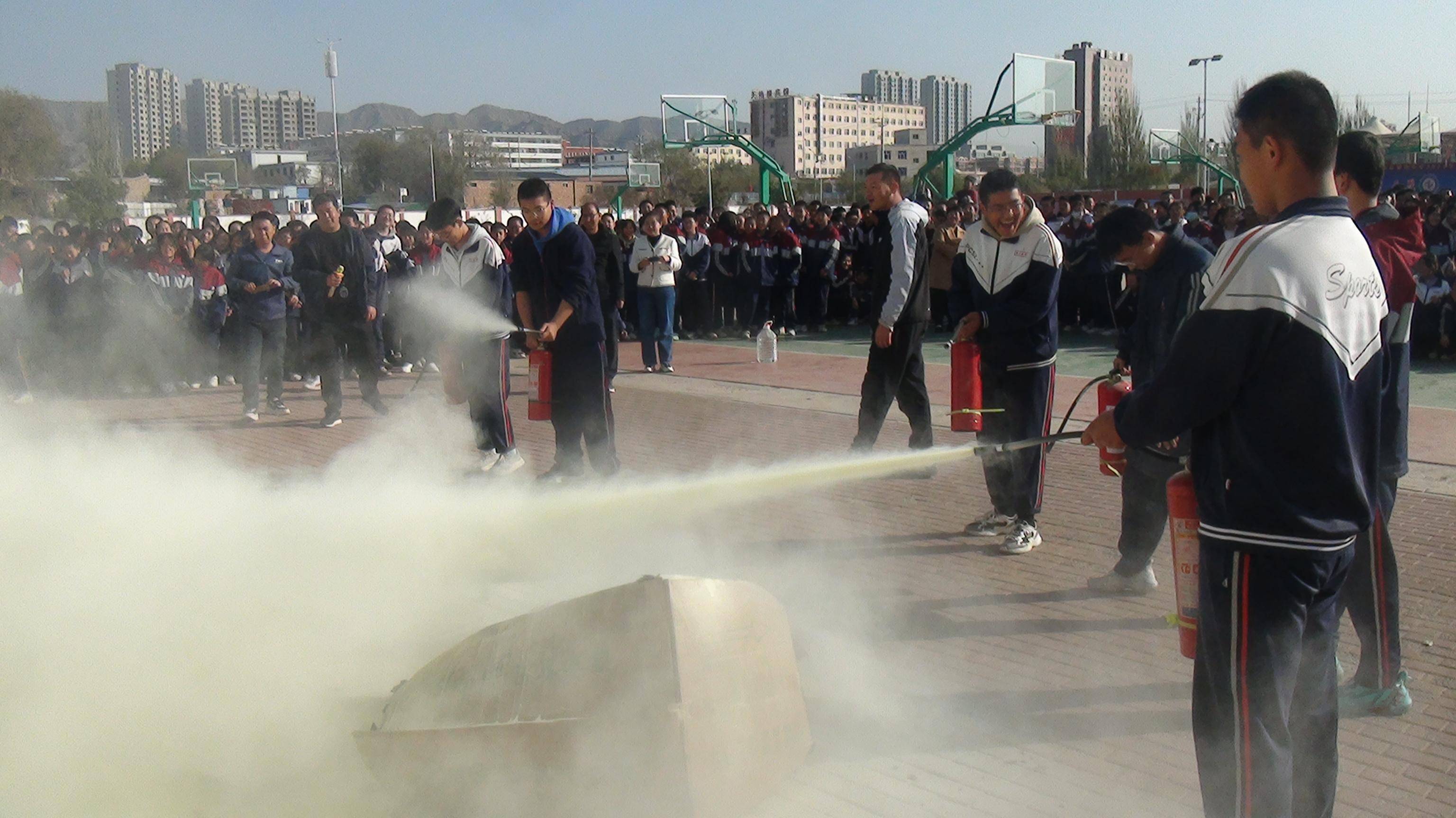 【县区新闻】平川四中开展"消防安全与远离电信诈骗"共筑校园安全活动