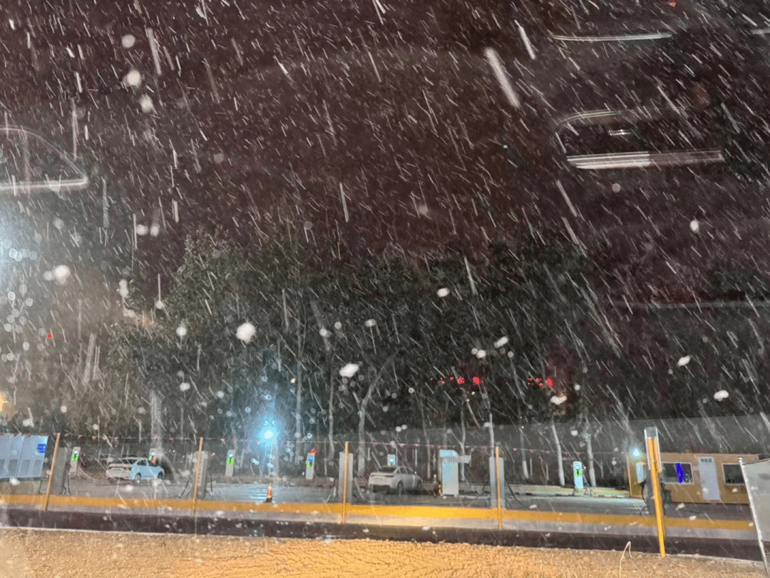 雨夹雪转中雪!霜冻 冰冻 大风齐来!烟台还得继续冷一周!