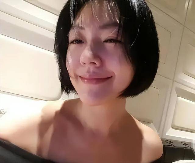 小s被曝大瓜,公婆立遗嘱母女四人无继承权,验证外界传闻是真的_solos