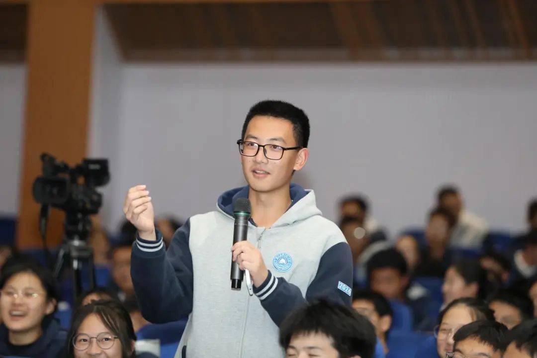 撰文:范少杰摄影:刘惠震排版:周木木一审:童雨滋二审:周旭荣