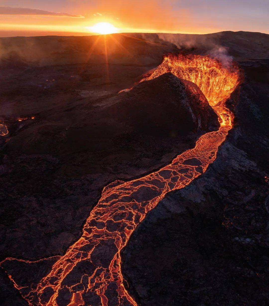 巴达本加火山图片