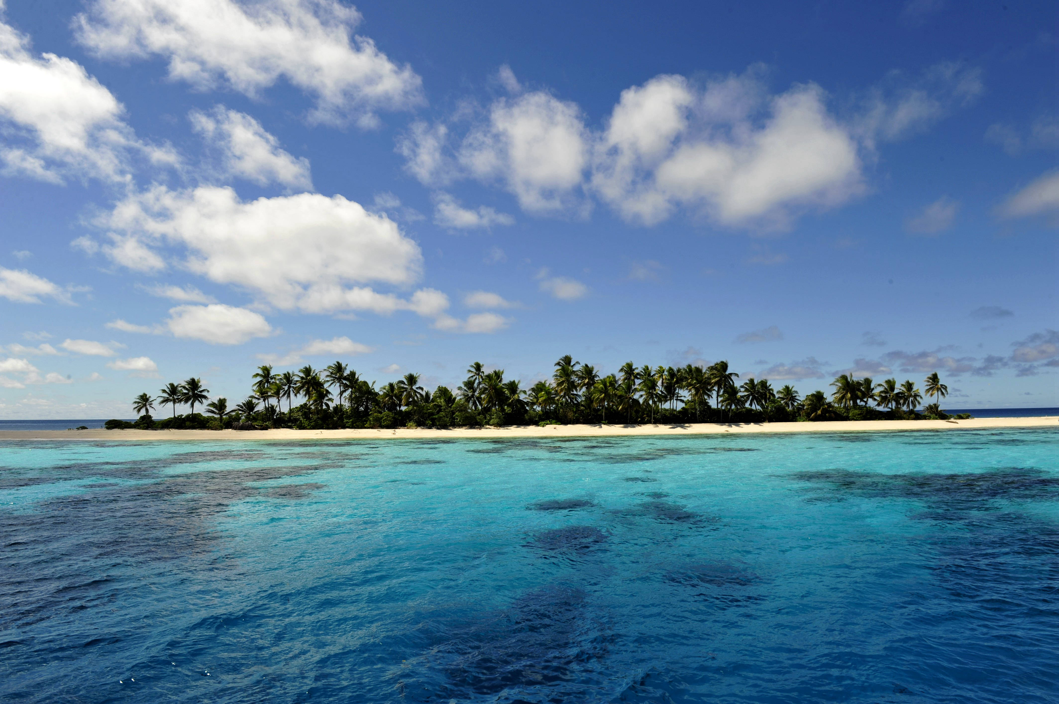 赤道海域:乘船前往南极的"必经之海"有何特点?