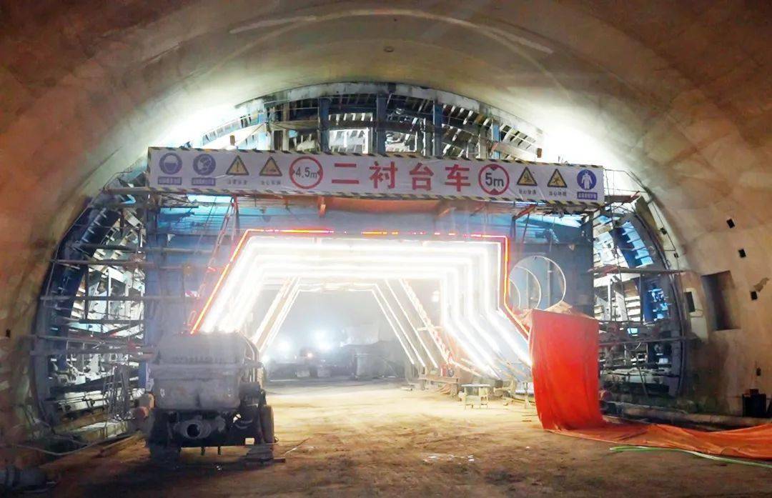 安盘高速建设新进展_施工_盘州_标段