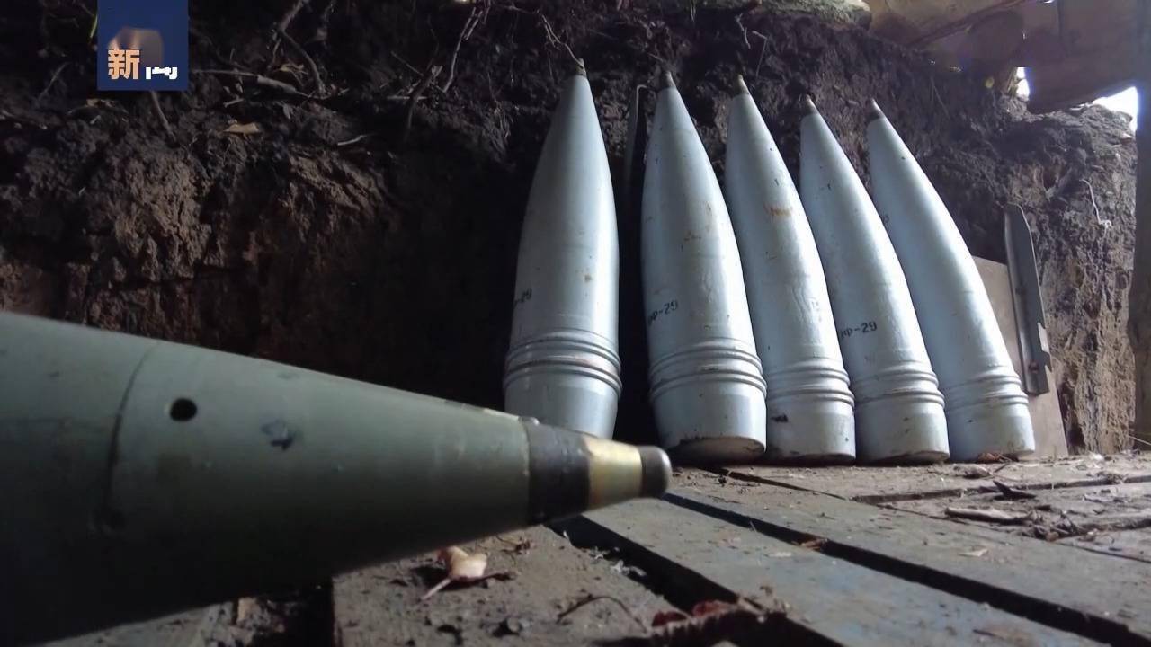 其中包括在一年内向乌克兰提供100万发155毫米口径炮弹