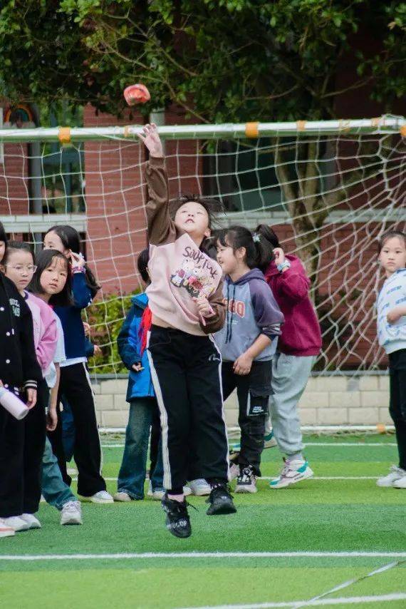秀山鹭秀小学运动会 | 鹭秀少年正当"燃"_田径_sdfd_赛场