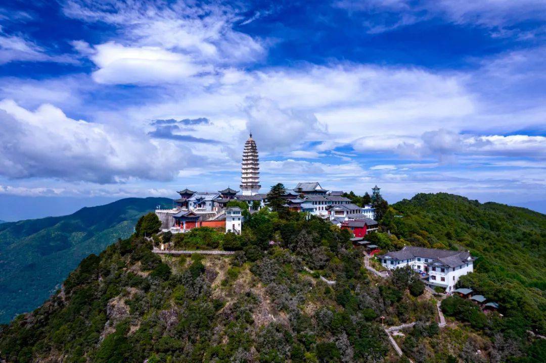 州庆期间鸡足山景区面向州内公民免费开放!