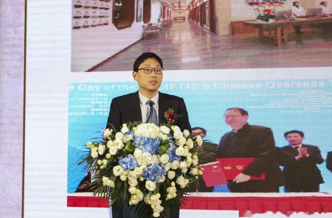 北京市中医管理局局长屠志涛,朝阳区区委常委,宣传部部长孟锐,副区长