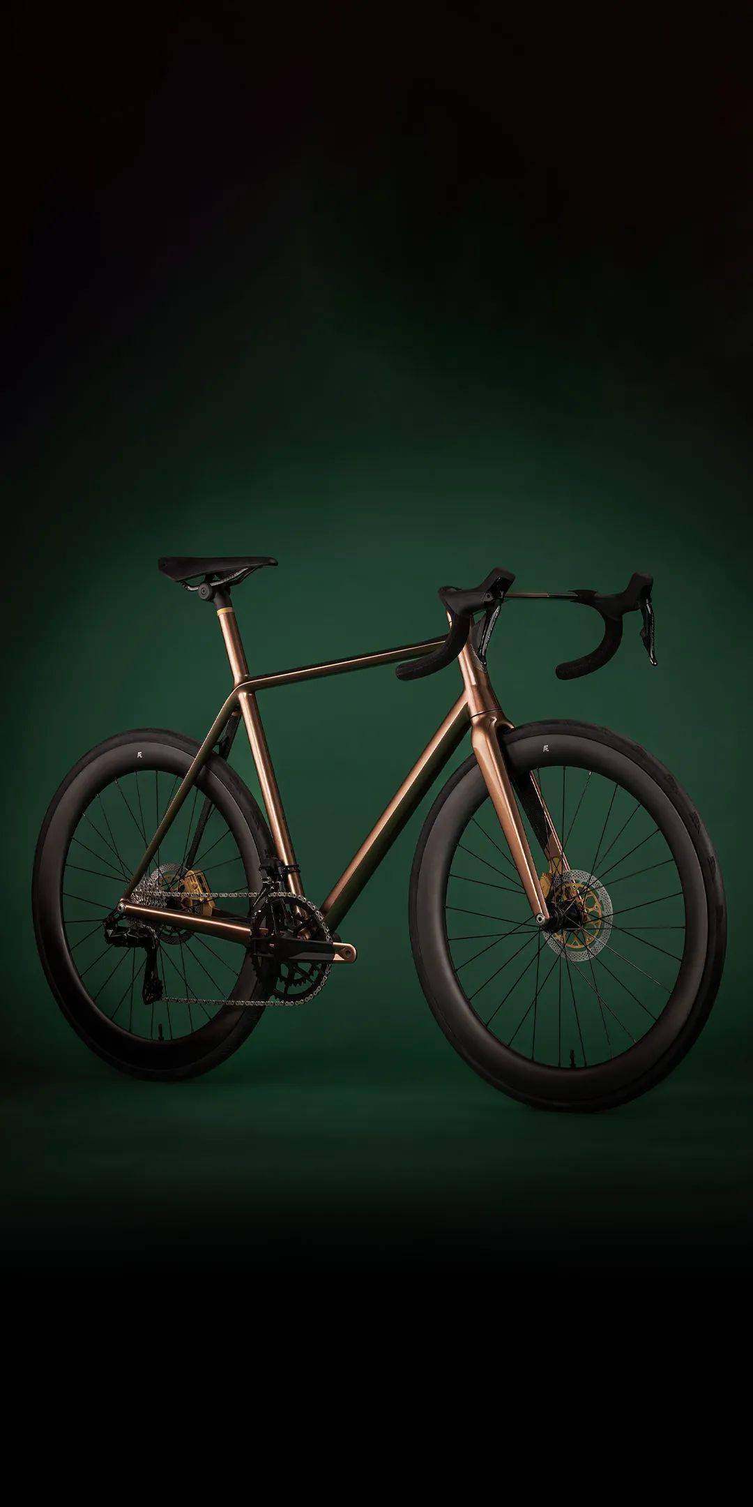 阿斯顿马丁推出定制钛合金公路车!_搜狐汽车_搜狐网