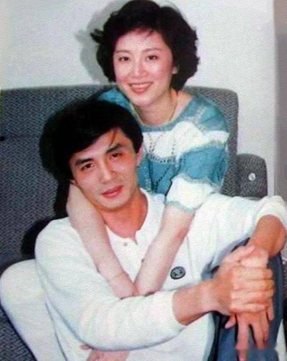 汪嘉伟:曾是秦怡甥女婿,51岁二婚娶上将之女,下海