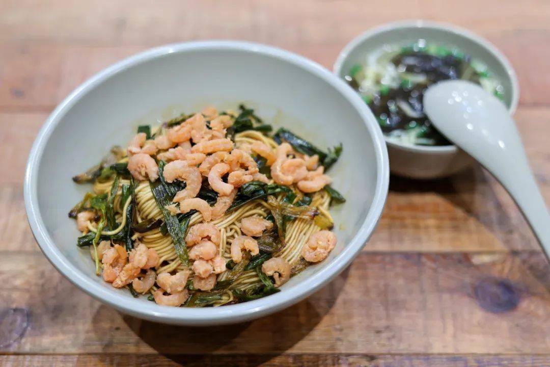 小笼包馆的隐藏美食 简单又不失美味新镇江上海富春小笼馆营业地址
