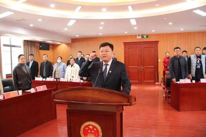 李建国任新华区人民政府副区长,代理区长_会议_同志_赵海洋
