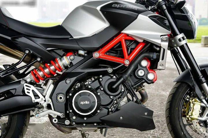 国产v缸900cc街车来了!价格会卖多少?_搜狐汽车_搜狐网