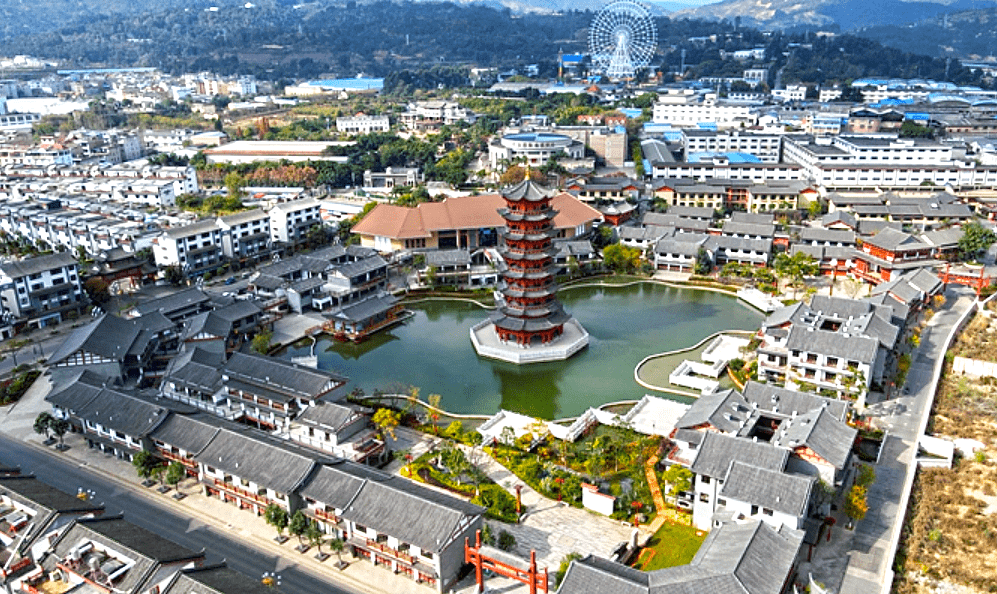 玉溪映月潭修閒文化中心一直深受喜歡康養旅遊的遊客歡迎.