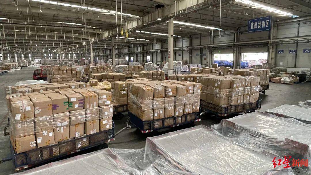 成都双流机场货站单日国际进出港总货量达915吨_货运市场_航空_货物