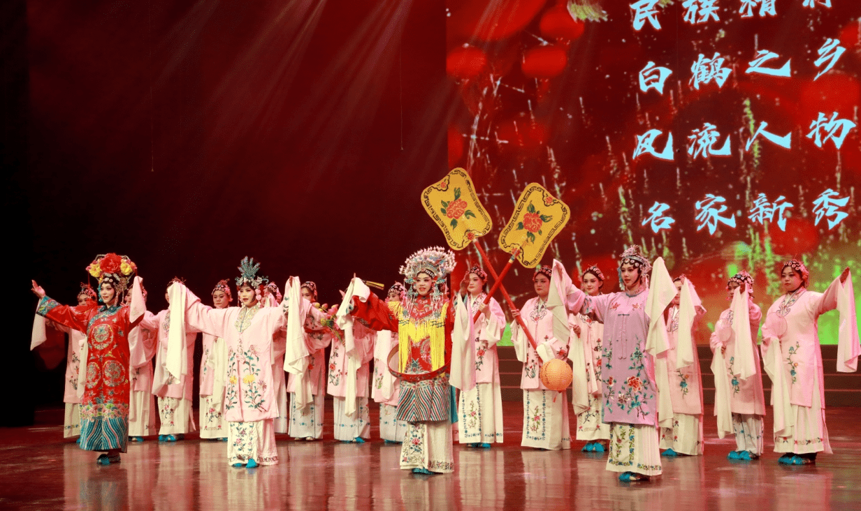 拿稳"接力棒"争当"火车头" ——沈阳市法库县举行年轻干部先锋训练营