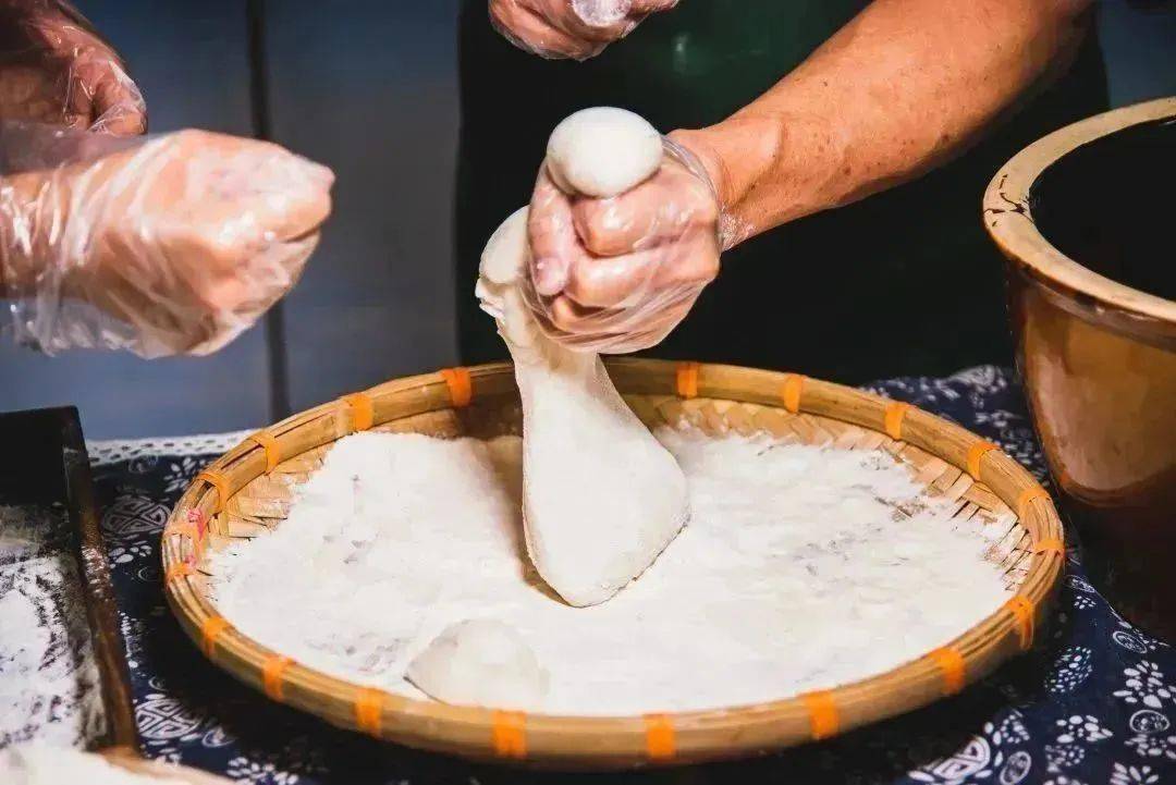 外皮q弹爽滑,内馅喷香扑鼻_芝麻_客家人_翟师傅