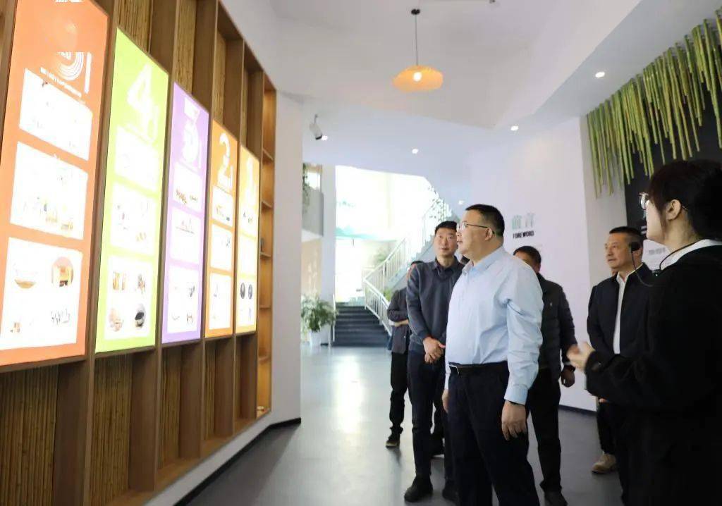 龙泉市副市长王晓燕,遂昌县委副书记,常务副县长谭国庆,副县长王庆等