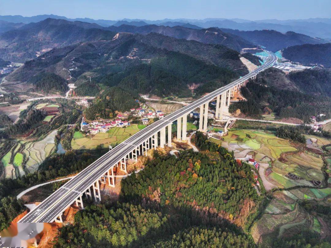 湖南第29个出省高速公路通道通车_铜仁_怀化_贵州