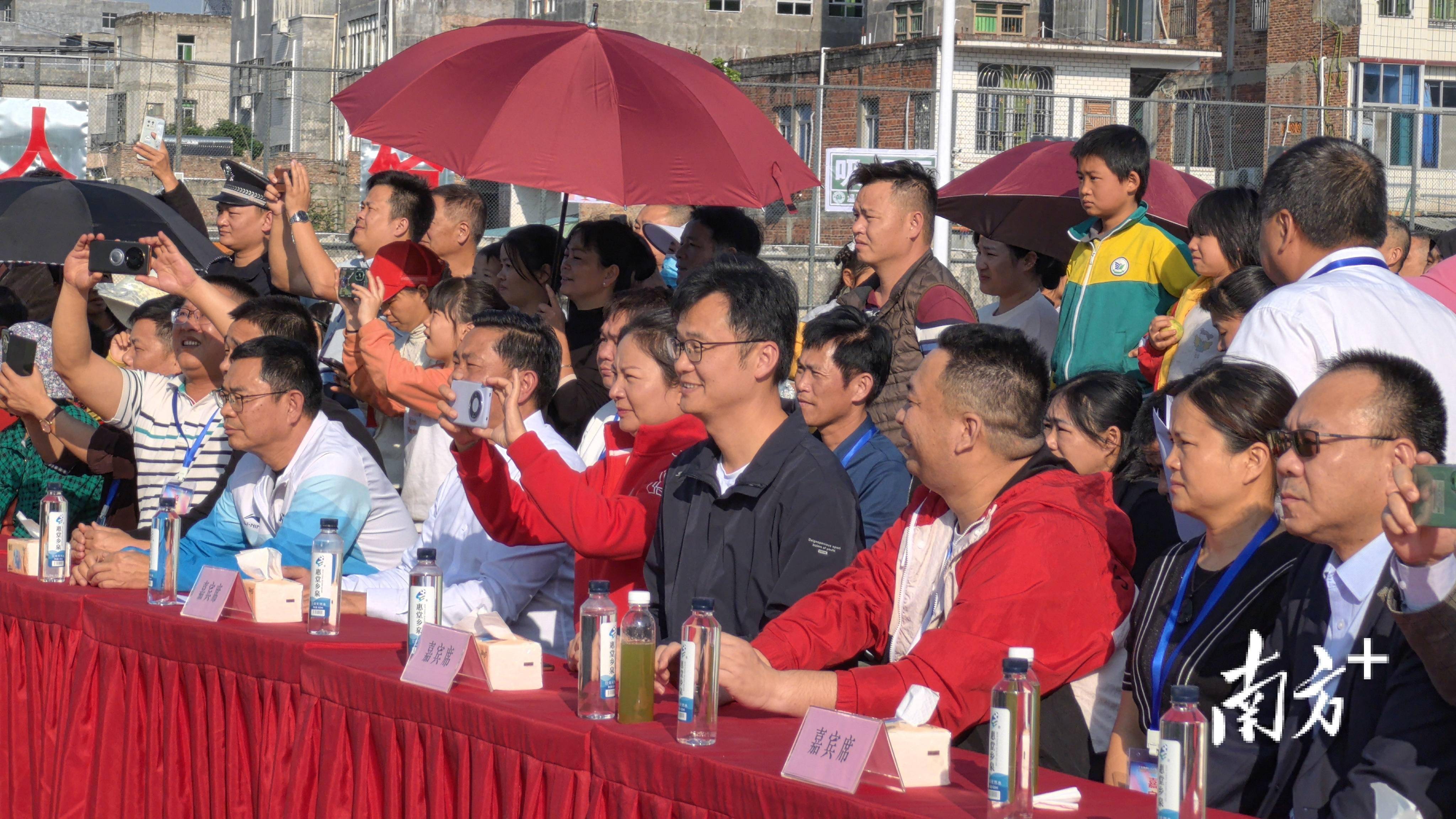 梅州五人足球争霸赛安流站开赛_球王_比赛_五华县