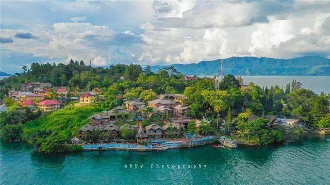 棉兰是印度尼西亚苏门答腊岛第一大城市,北苏门答腊省省会,位于