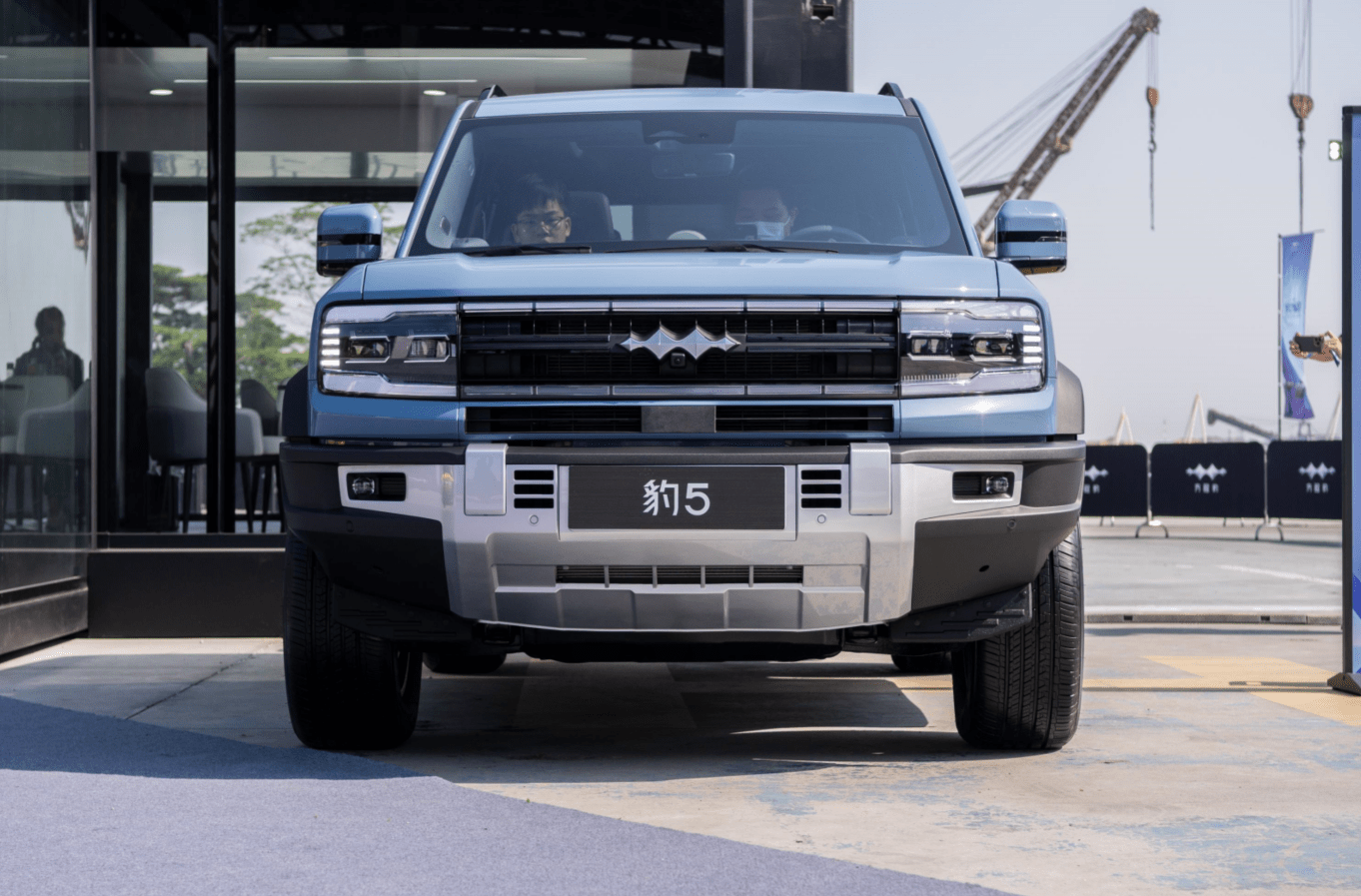 城市,越野通吃的方程豹豹5,或许是对「硬派越野」的更好诠释_搜狐汽车