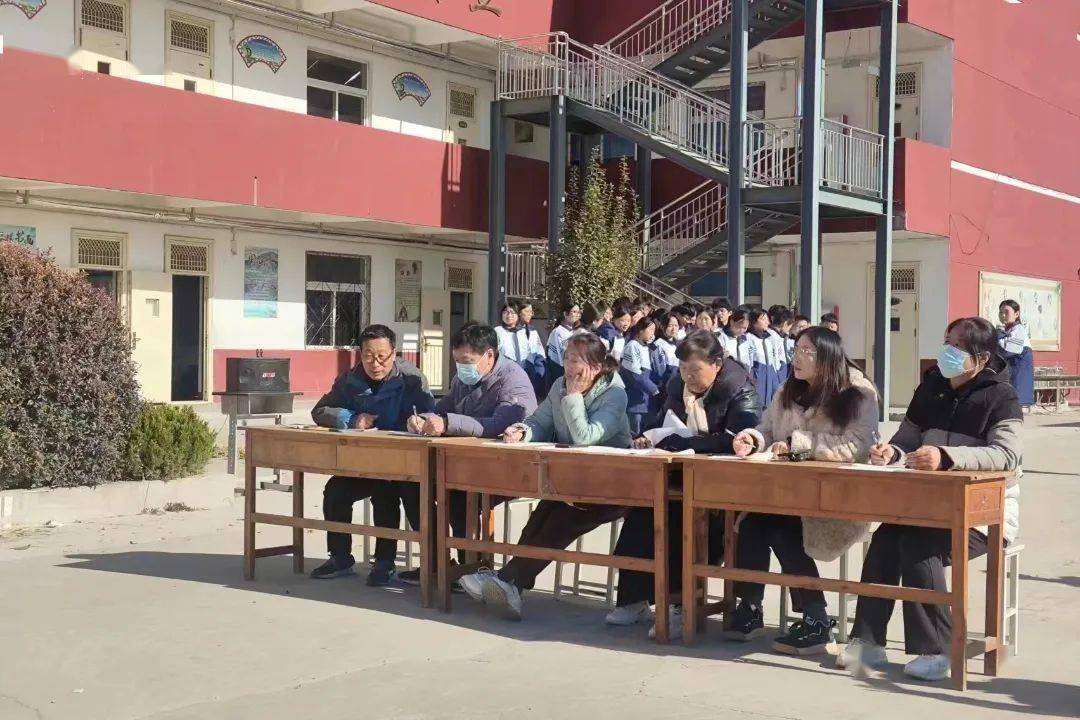 【全环境立德树人】学会感恩 学会珍惜——阳谷县定水镇中学歌咏比赛