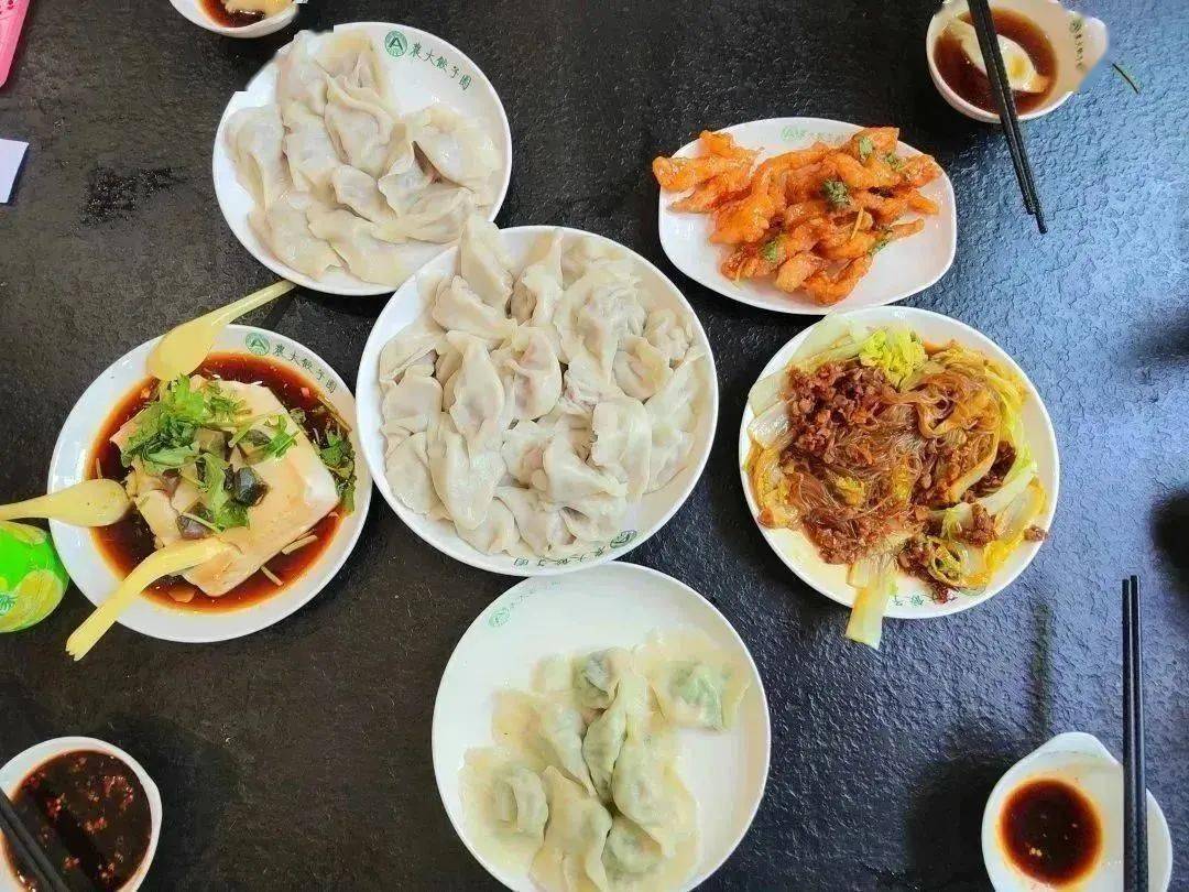 看高校食堂如何出圈!_美食_北大_吃货