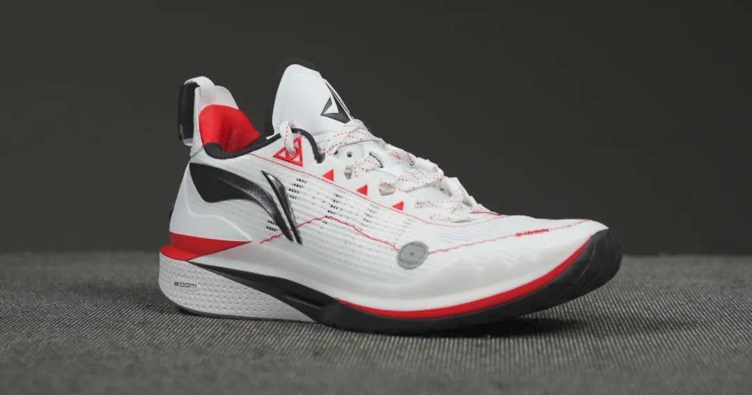 一双矛盾的球鞋?李宁 巴特勒2代 jb2 开箱 实战初体验