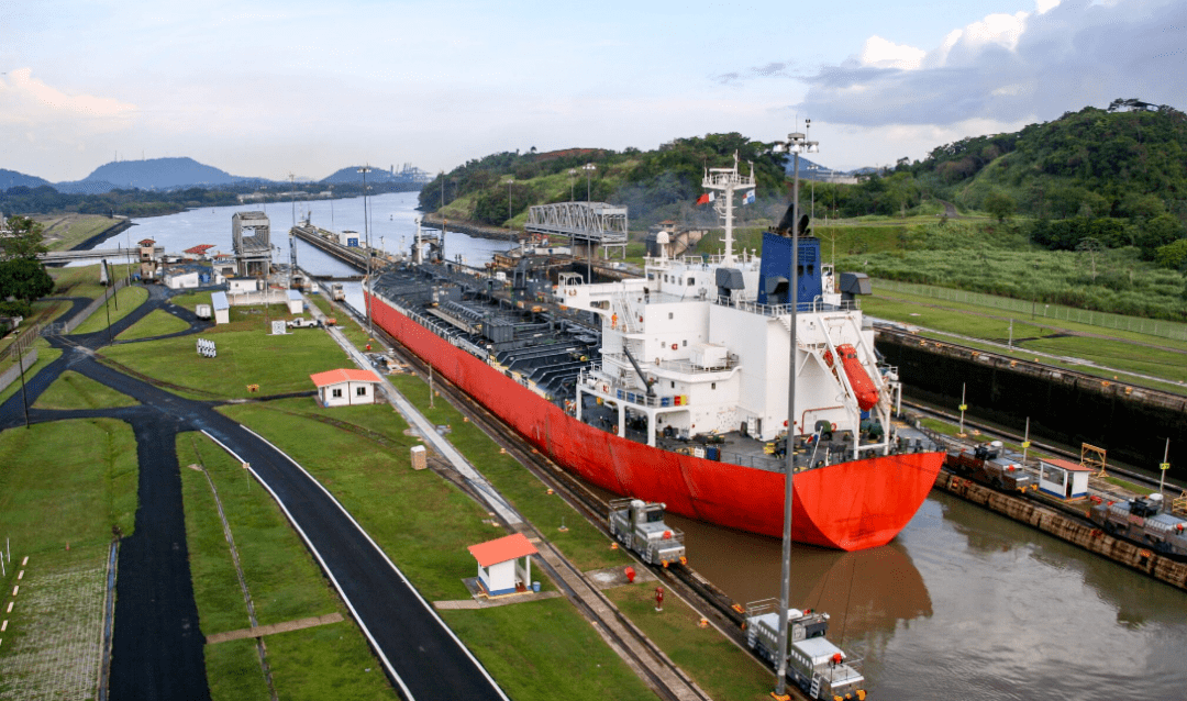 22艘集装箱船排队,19万标准箱受影响_巴拿马运河_过境_服务