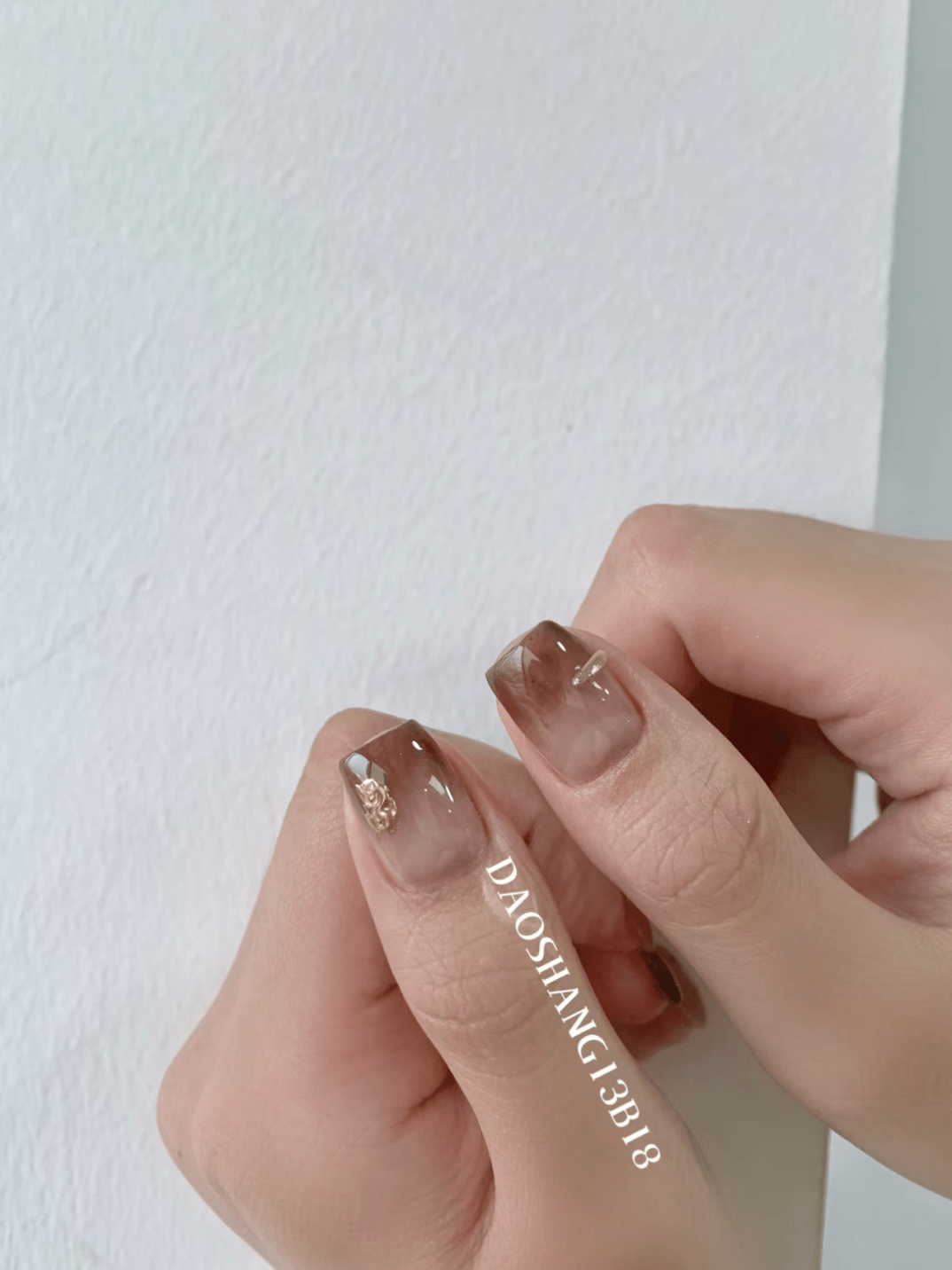 这些款式,打开你的冬季美甲灵感_nail_inter_图片