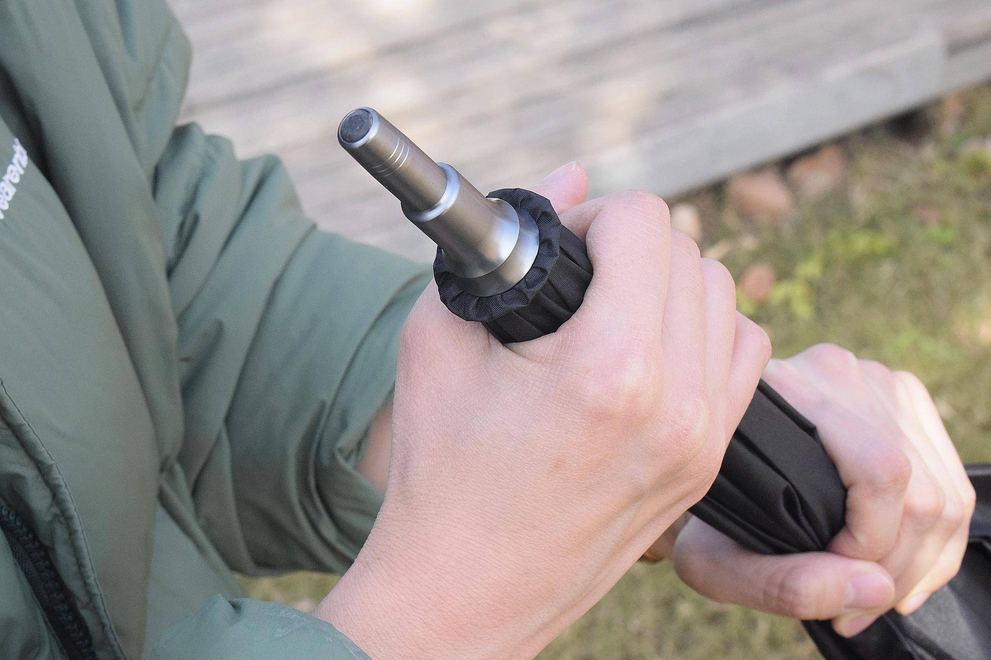 弘安保罗战术防身喷雾伞体验_收纳_荷叶_雨伞