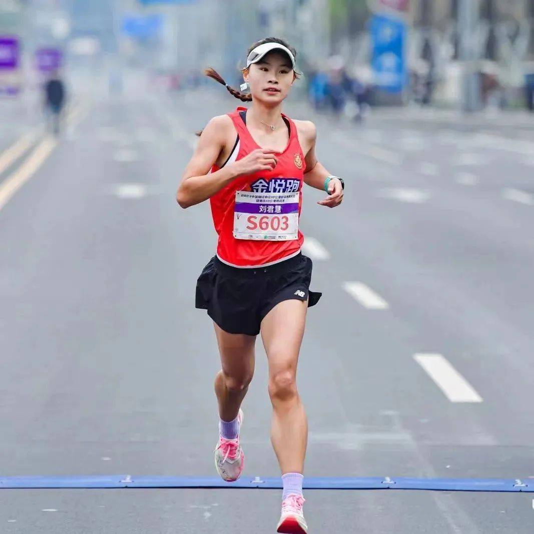 冠军742023四川荣县大佛半程马拉松 亚军李春霞中国田协认证赛事