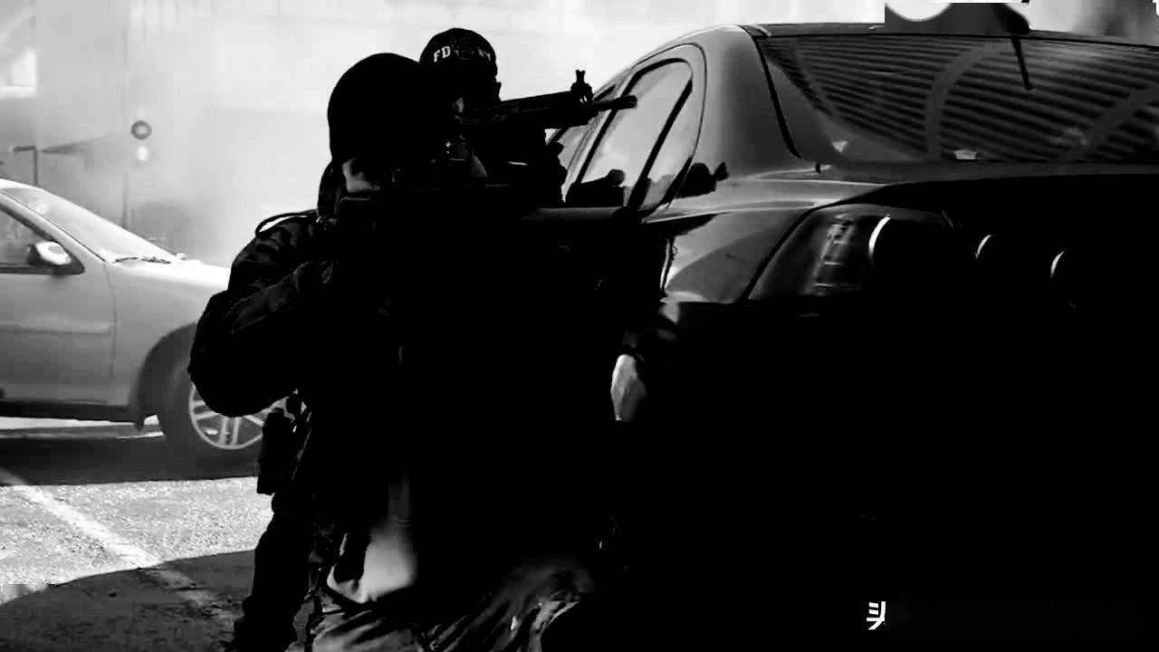 1978年,意大利国父莫罗被红色旅一美女杀手10枪毙命,抛尸街头_组织