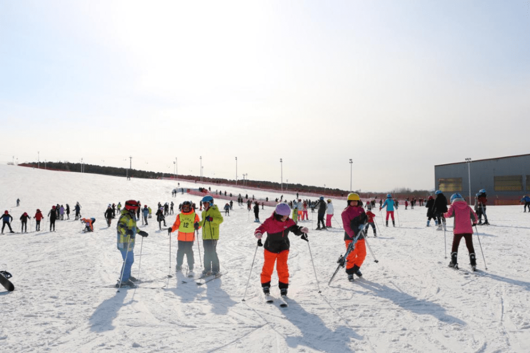 黃家溝滑雪場聖誕,元旦冰雪一系列嘉年華活動,第四屆冰雪旅遊文化節暨