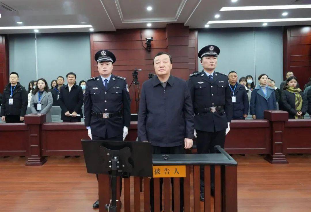 担任原山东省工商行政管理局党组成员,副局长,山东省临沂市委副书记