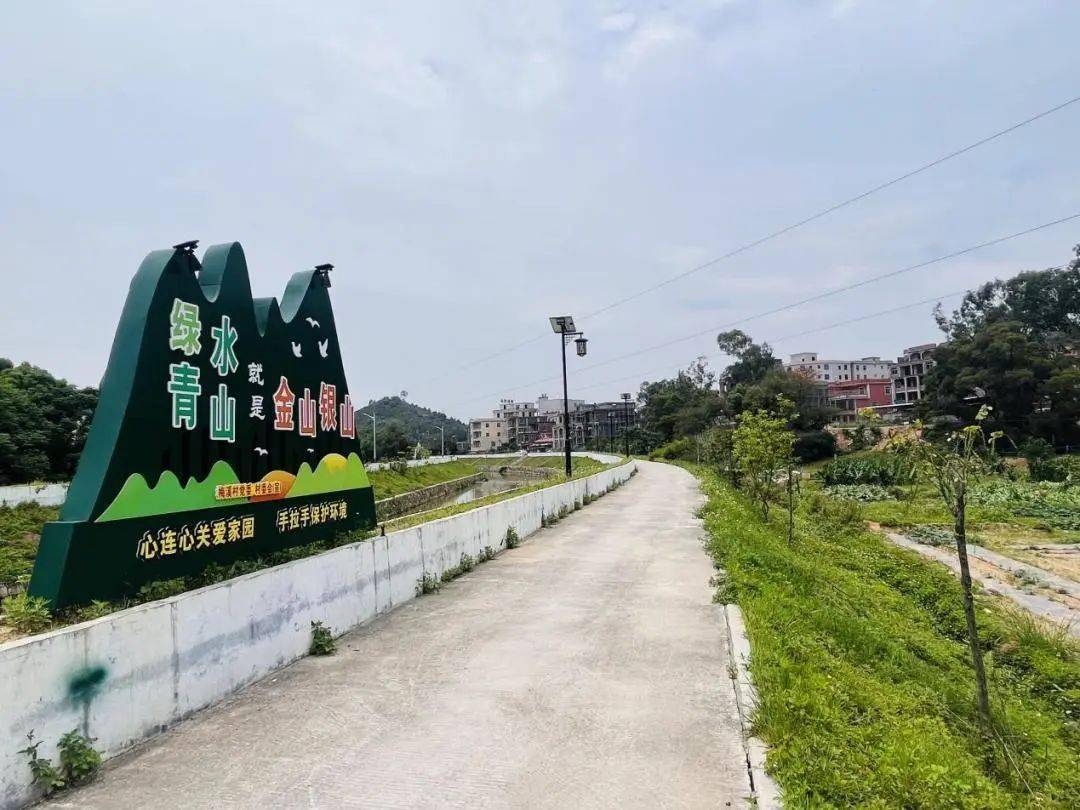 南安市洪梅镇:公园式村居擦亮人居环境颜值