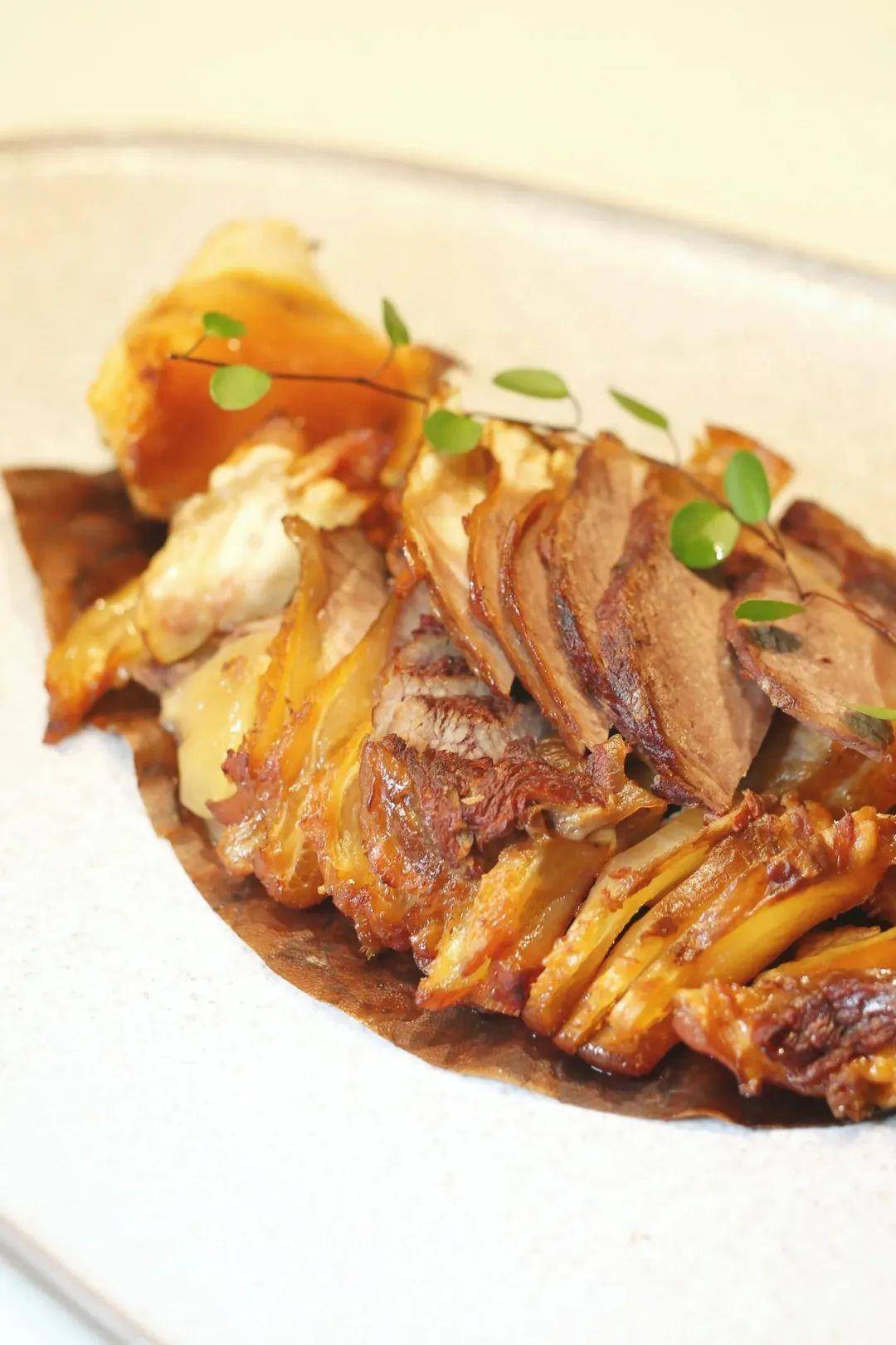 图片:摆渡大厨九十九顶毡房第十二届肥羊节已于11月25日盛大启幕,今年