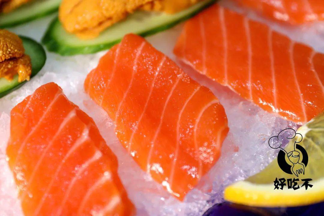 88/磅,周四满膏膏蟹35/磅,周五游水虾28/磅,周六野生鳗鱼18.