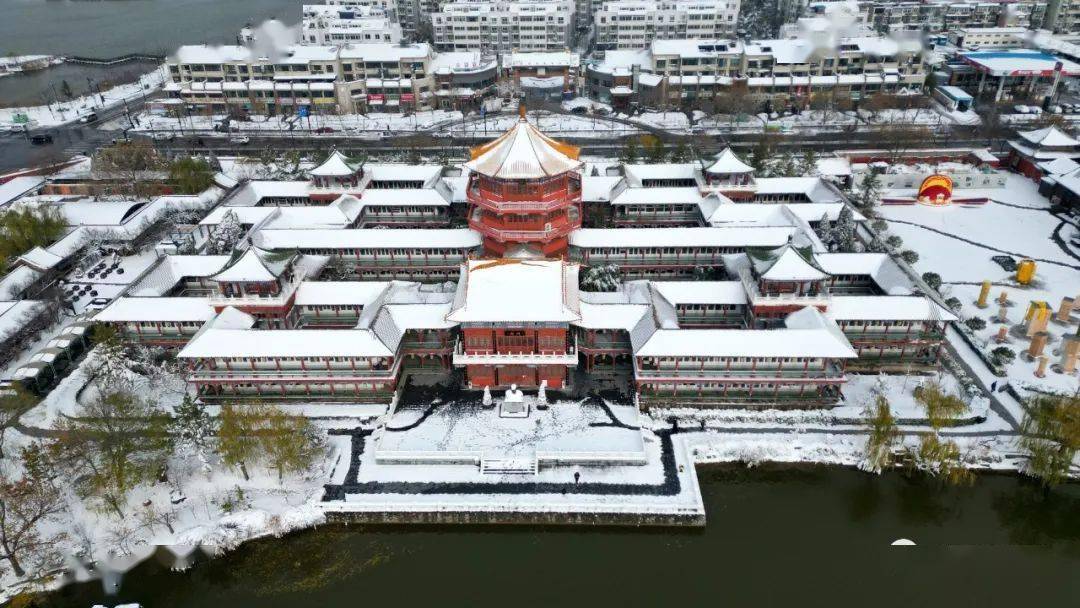 开封雪景图片