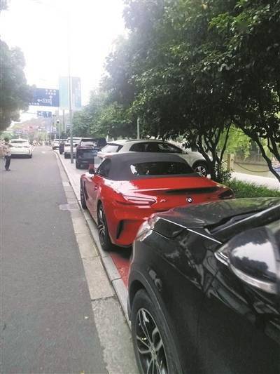 餘姚市南濱江路每天車流量和人流量巨大,但通濟橋至濱江公園前綠道這