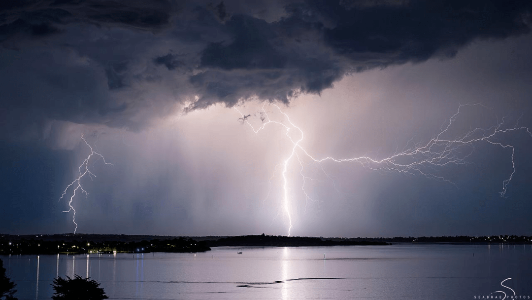 狂风暴雨大面积破坏