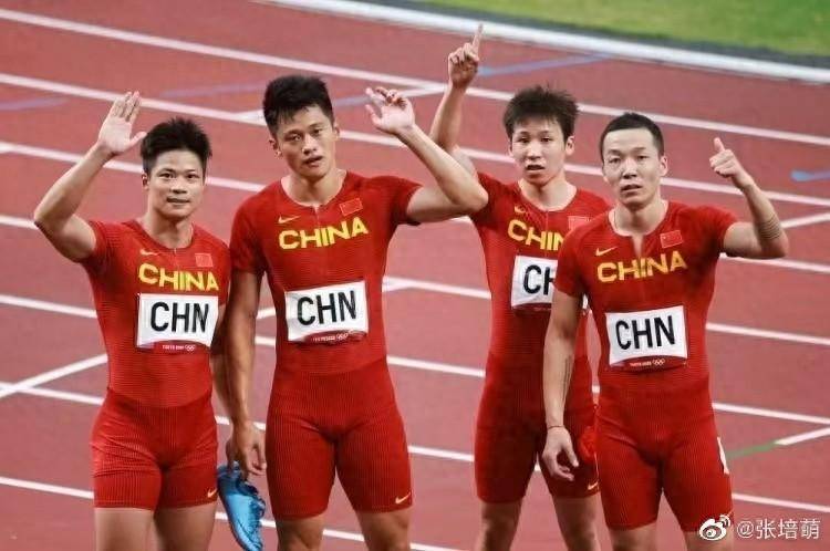 张培萌曾是短跑名将,与苏炳添并称中国百米双雄2020年7月,张培萌与